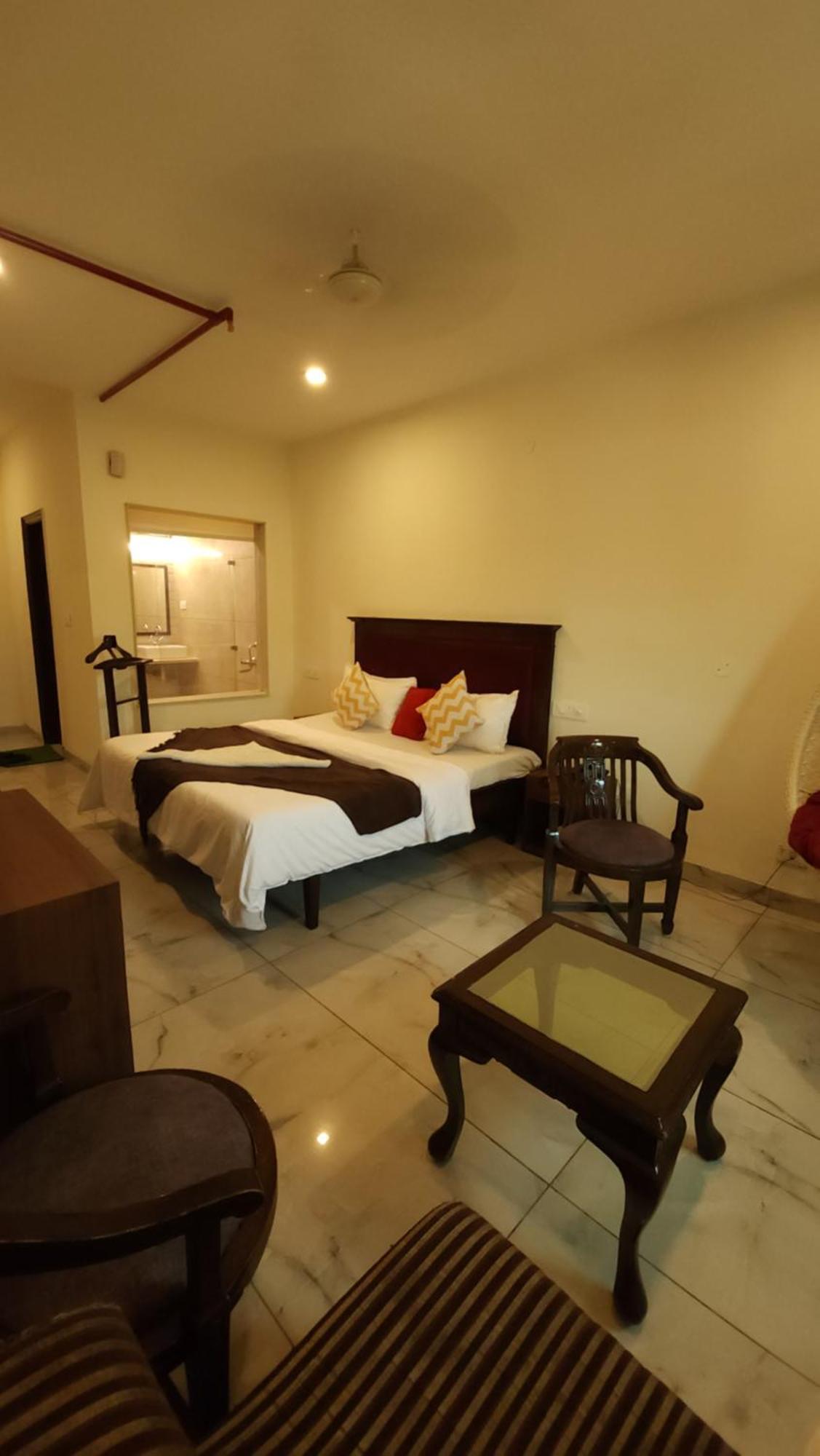 Hotel Multitech Premium Chandigarh Luaran gambar