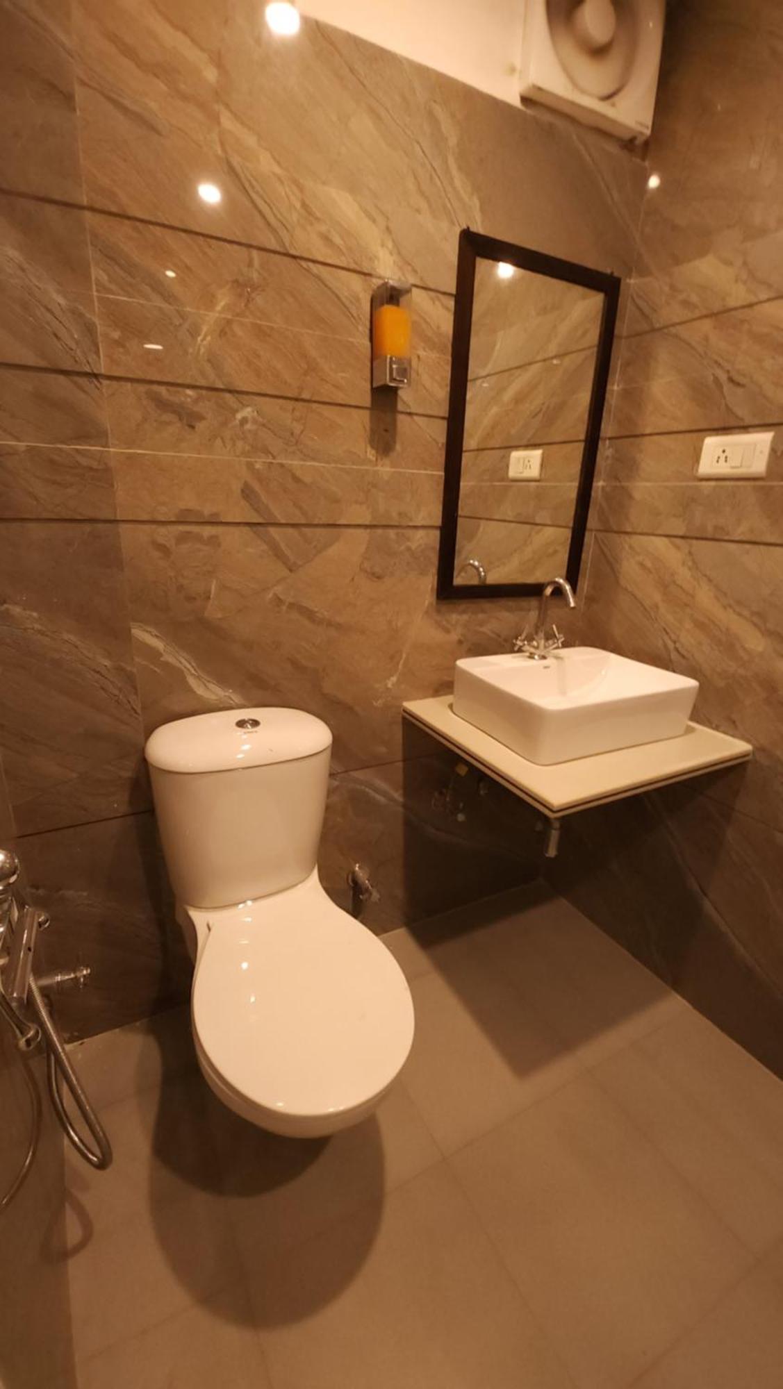 Hotel Multitech Premium Chandigarh Luaran gambar