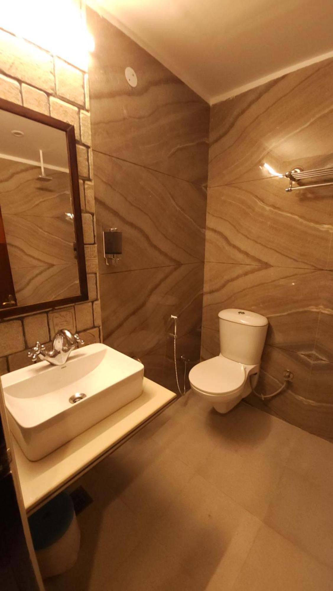 Hotel Multitech Premium Chandigarh Luaran gambar